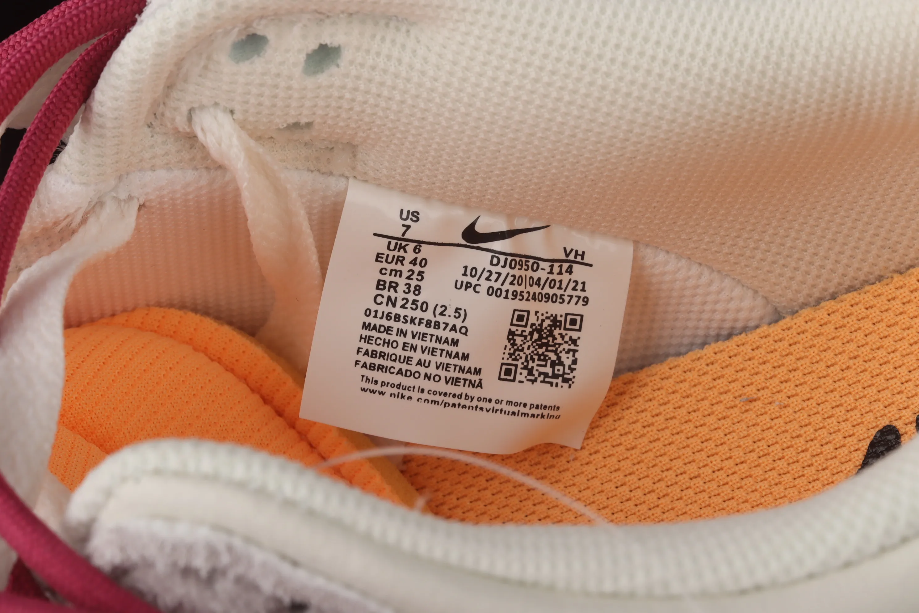 All Categories Nk SB Dunk Series Nk SB Dunk Low low-top sneakers OF x Nk Dunk Low "12 of 50" OW suede SB smashed backboard fashion casual sneakers DJ0950-114
